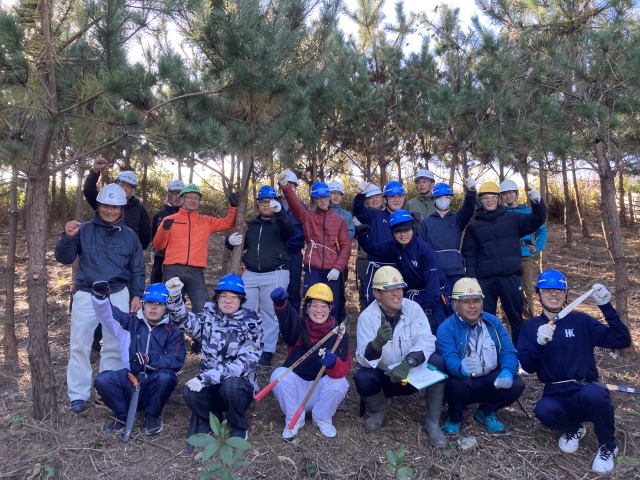 110_自然の魅力を伝えたい～高校生スポーツビーチクリーン実行委員会